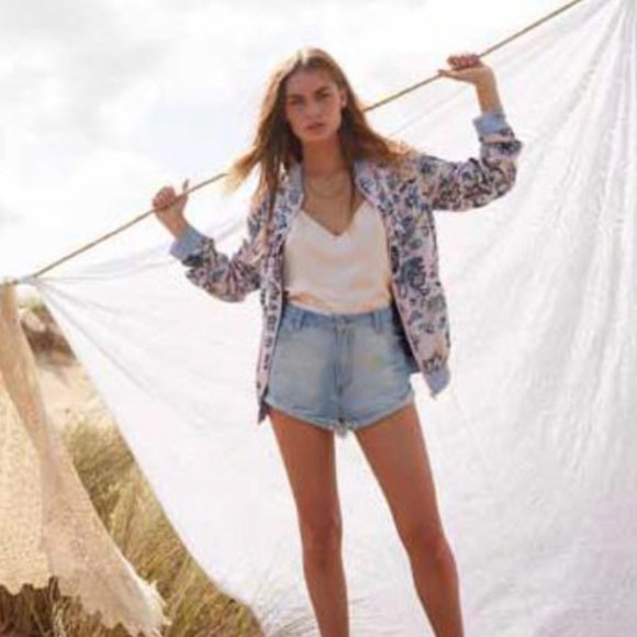 Somedays Lovin' Denim Shorts - Picture 2 of 5